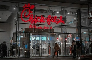 Chick-fil-A volunteers pack 2 million meals for Convoy of Hope distribution