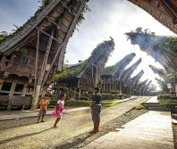 Islamic extremists in Indonesia targeting youth, women