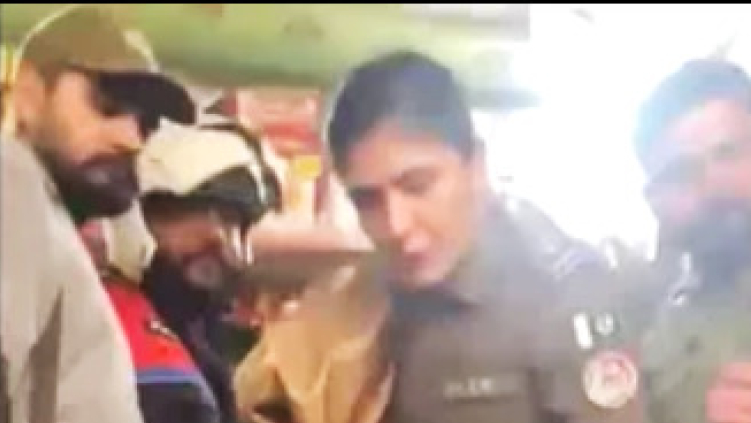Christian protects Muslim woman accused of blasphemy in Pakistan