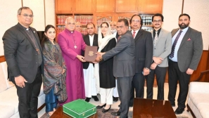Historic Bible, replica of St Thomas’ Cross on display in Pakistan’s Supreme Court as symbols of recognition of minorities