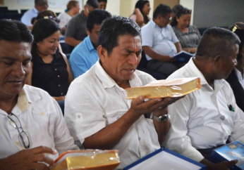 QR Bible distribution encourages pastors, isolated communities in Ecuador amid violence and natural disasters 