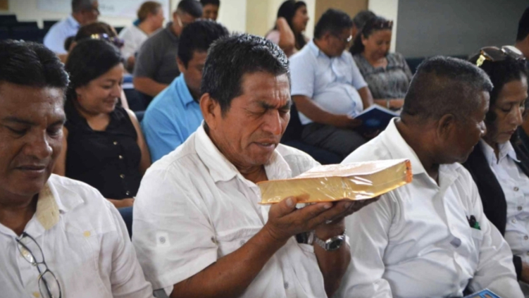 QR Bible distribution encourages pastors, isolated communities in Ecuador amid violence and natural disasters