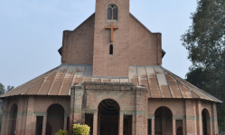 Crisis brewing in Anglican diocese in Pakistan amid corruption allegations