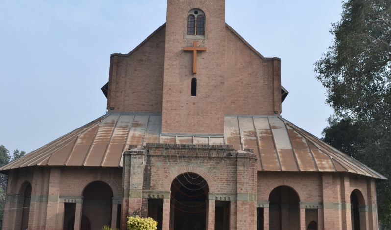 Crisis brewing in Anglican diocese in Pakistan amid corruption allegations