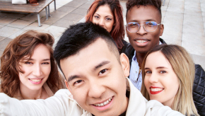 Thousands of open doors in China for foreign students
