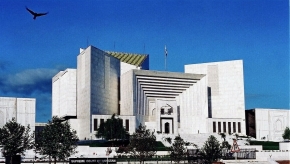 Supreme Court of Pakistan bows to Islamist threats
