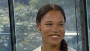 Olympic medalist dedicates gold to God, leads worship as she receives hero’s welcome in return to church