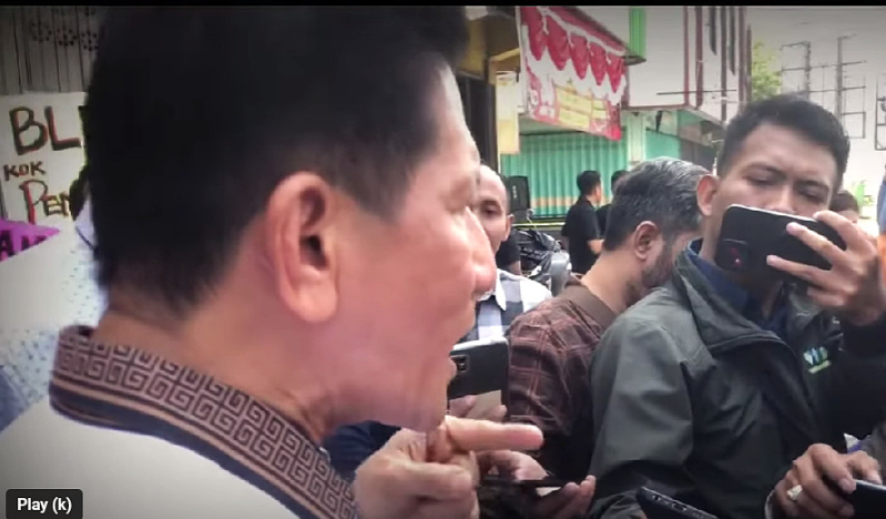 Church sealed, pastor dragged and threatened in Indonesia