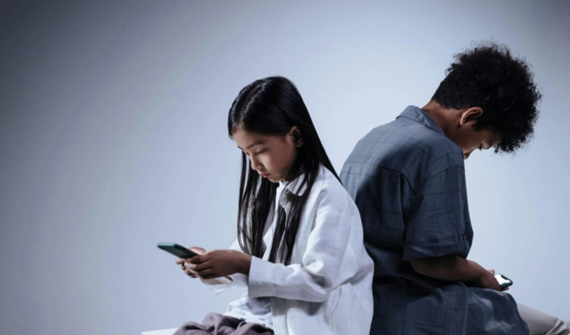 Overuse of digital devices harms underage kids' health: 'we need love of Christ, wisdom of God'
