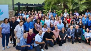 Amid ongoing war in Gaza, evangelicals from Israel, Palestine, Jordan & Lebanon meet in Amman, seeking unity with prayers & tears