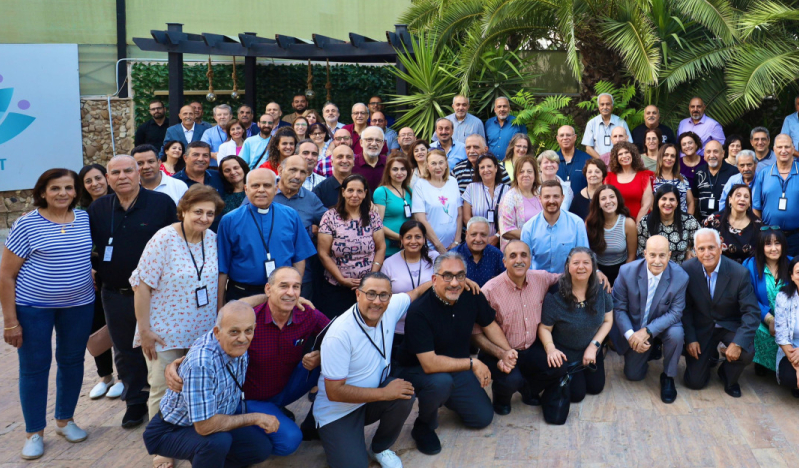 Amid ongoing war in Gaza, evangelicals from Israel, Palestine, Jordan & Lebanon meet in Amman, seeking unity with prayers & tears