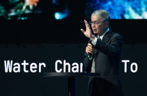 'How much space do we give the Holy Spirit?' Bishop Hwa Yung asks at Lausanne 4, as he recalls East Malaysian revivals