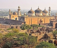Christian family pressured to drop gang-rape charges in Pakistan