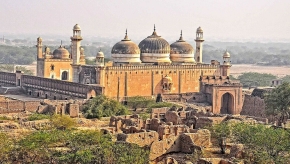 Christian family pressured to drop gang-rape charges in Pakistan