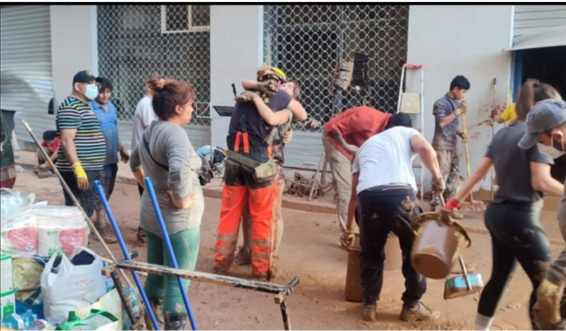 A church that was just getting started now struggles to get back on its feet after flooding in Valencia