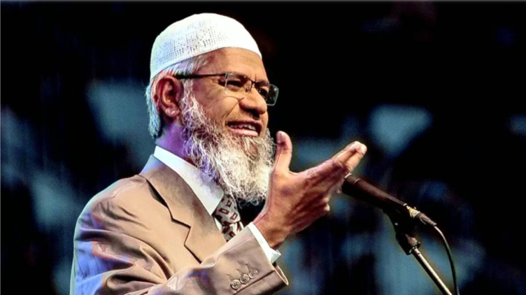 Controversial Islamic preacher Zakir Naik discredits Christianity in Pakistan visit, draws Christians' ire