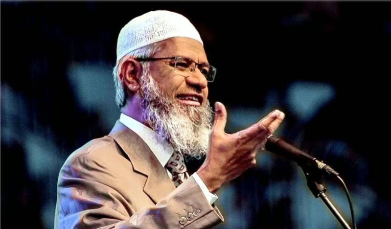 Controversial Islamic preacher Zakir Naik discredits Christianity in Pakistan visit, draws Christians' ire