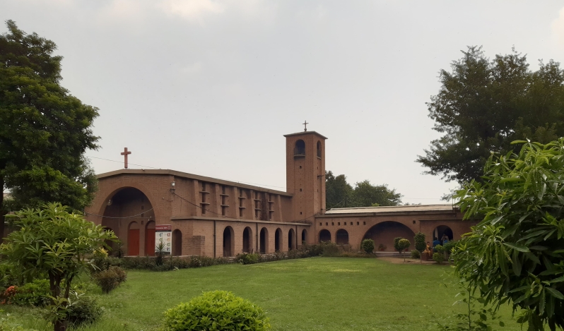 Rocked by revelations of corruption and misgovernance, Pakistan's oldest seminary removes chairman