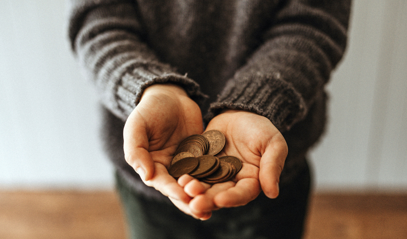 Greater generosity linked to deeper faith in God, UK study finds