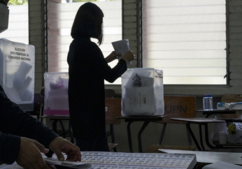 Honduran primary elections marred by delays as evangelicals urge calm