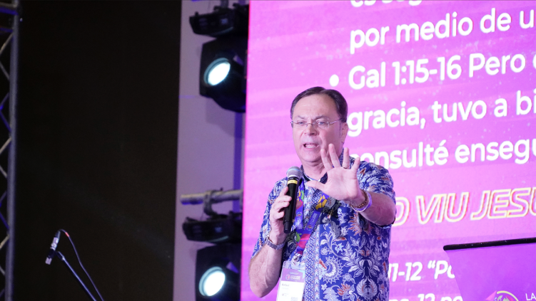 ‘We are the early church’, says Rafael Canadá at COMIBAM2025 as he confronts modern church model