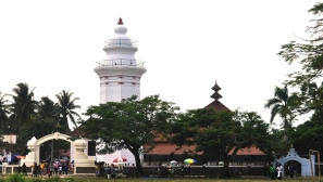 Authorities in Indonesia seal Christian worship site before Easter