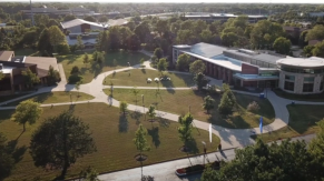 ‘A sinking ship’: Trinity Evangelical Divinity School alumni react as it leaves Chicagoland for Canada
