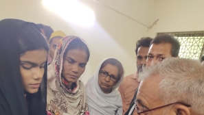 Muslim in Pakistan obtains custody of kidnapped Christian girl