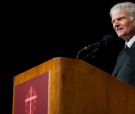 'Only God can solve this': Franklin Graham meets Zelenskyy, calls for prayer at Berlin congress