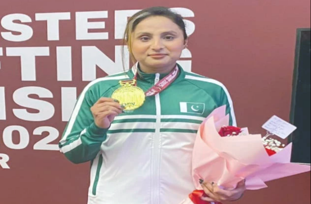 Christian athlete makes history by becoming first Pakistani woman to win gold at Asian weightlifting championship