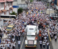 Faith, songs and white banners: Panama hosts ‘Mega Celebration: Family, God’s Design’