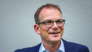German evangelical leader says political influence brings opportunity — and danger, emphasizes need to 'keep our hearts pure'