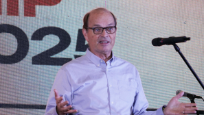 Dr. Paul Borthwick urges Arise Summit participants to live as sent influencers