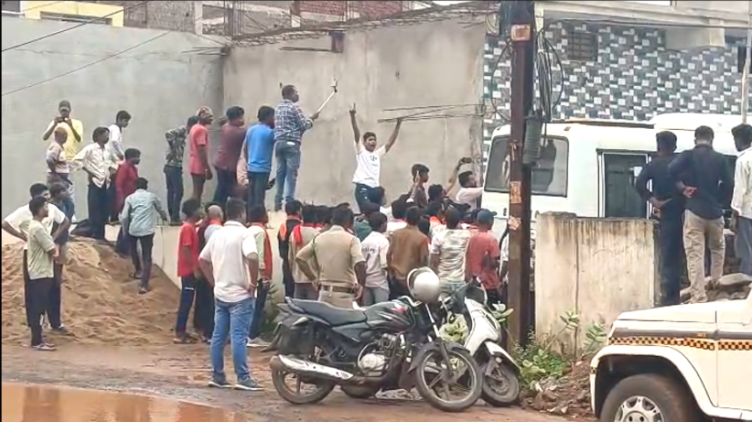 Pastors beaten in custody after arrests in India