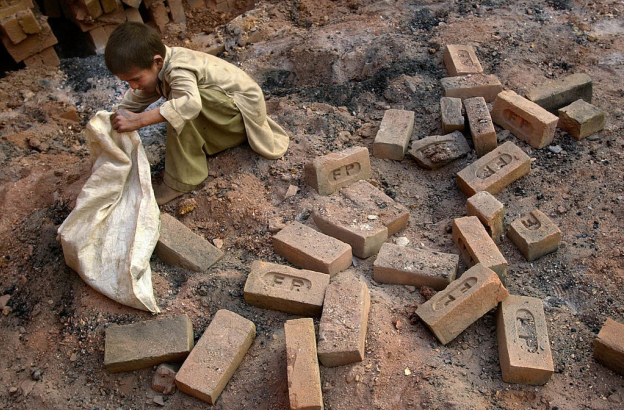 Report exposes widespread discrimination against minority children in Pakistan