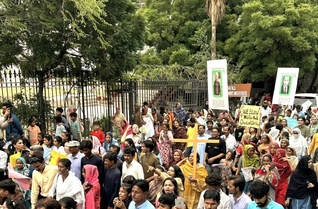 Minorities in Pakistan raise cry against blasphemy accusations, discrimination
