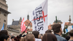 Prague March for Jesus draws crowds of hundreds with British evangelist Daniel Chand preaching the gospel