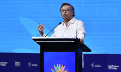 Colombia: Petro government proposes churches pay taxes on commercial activities