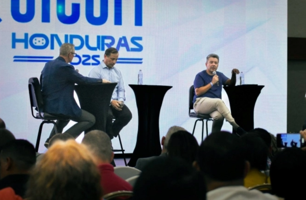 ‘AI will not love you, AI will not cry with you’: COICOM panel warns Church of technology’s limits