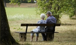 Australians in remote regions face shortage in care services, Anglican service reports