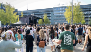 Zurich churches join together on national prayer day, drawing 1,000 for open-air worship and baptisms