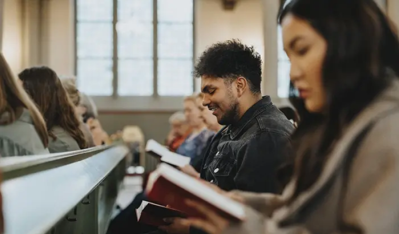 Church attendance rising after Charlie Kirk's murder, particularly among youth: Evangelism group leader