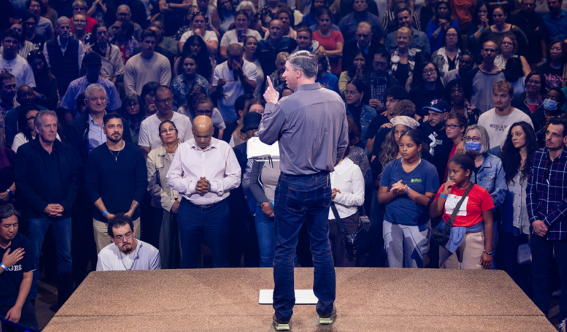 Will Graham preaches in Toronto, formerly known as 'city of churches', as one hundred respond to the gospel