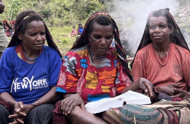Ngalik people in Indonesia receive complete Bible after nearly 50 years of translation by three generations of missionaries