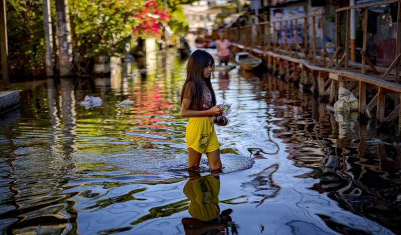 Report ranks Philippines among most flood-prone nations amid corruption scandal in flood-control projects