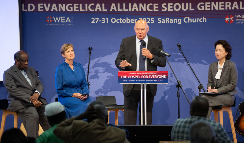 'How blessed is the finger that sends Good News': A vision for digital evangelism highlighted at WEA General Assembly