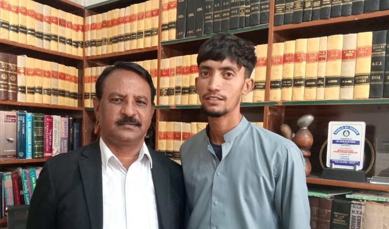 Christian in Pakistan wins faith change on national ID card