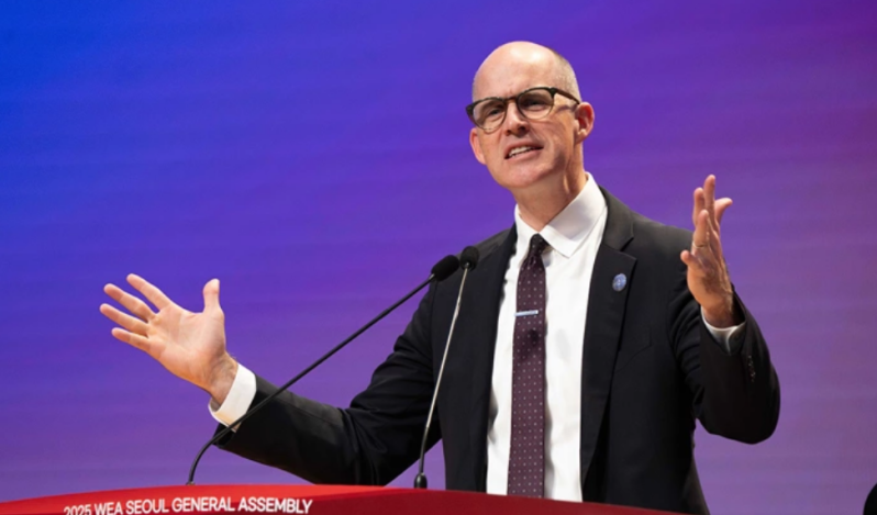 Asbury University pres. praying campus revival was mere tremor ahead of global Christian awakening