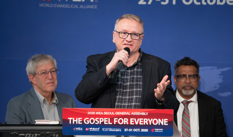 WEA panel urges return to family-centered disciple making as foundation of the Church