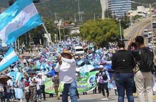 Honduran evangelicals pledge prayer and vigilance for democracy ahead of elections
